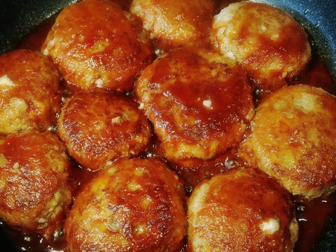 子どもも大好き★ふわふわ煮込みハンバーグ